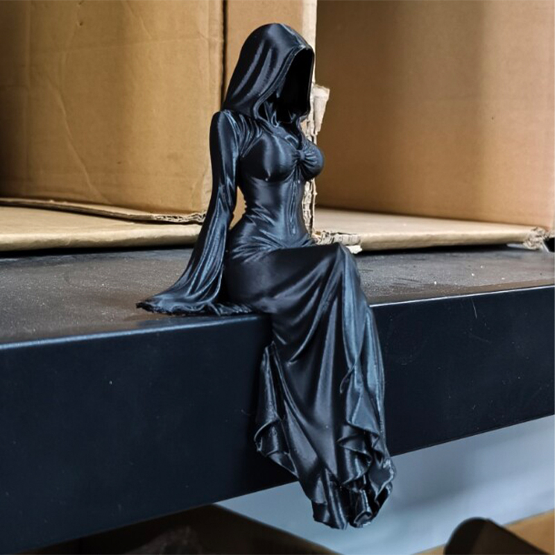 Japan Lifestyle - Statue Of Lady Reaper Desktop Ornament
